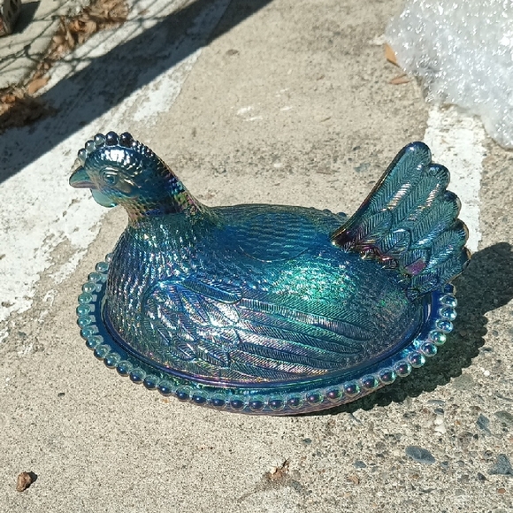 Vintage Indiana Glass Iridescent Carnival Blue-Green-Purple Hen On Nest Dishv#1 - Picture 1 of 8